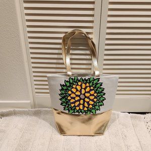 Tote Bag with Tricolor Flower design